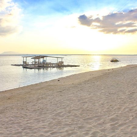 Bella Beach Resort Batangas Lian Ngoại thất bức ảnh